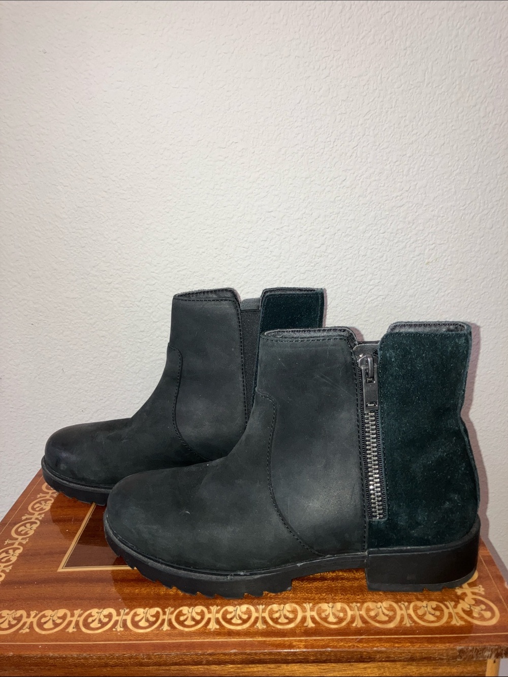 Sorel Boots 7 Women Short Ankle Boots Waterproof Black